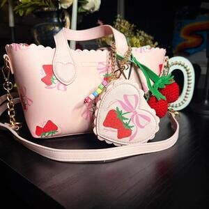 Juicy Couture Sweet Strawberry Mini Tote Pink Blush Crossbody Bag Charm Set NWT